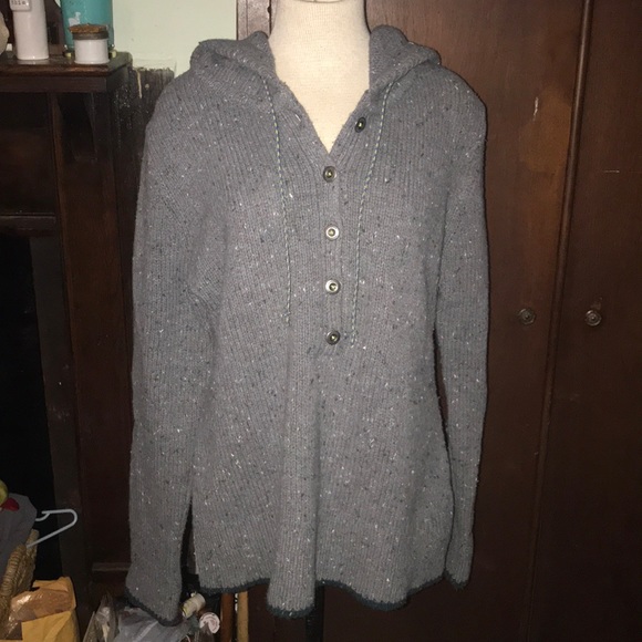 Patagonia Pull-over 1/4 button up. - Picture 1 of 4